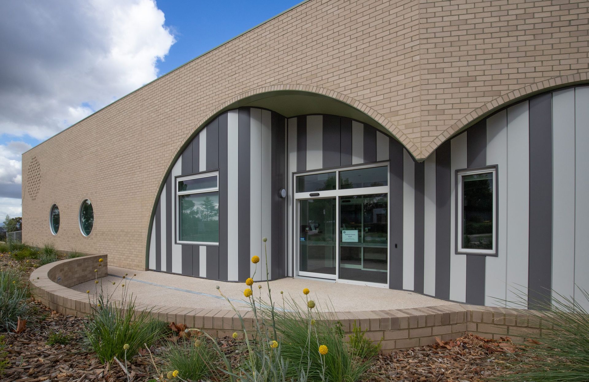 Viewbank Primary School administration building